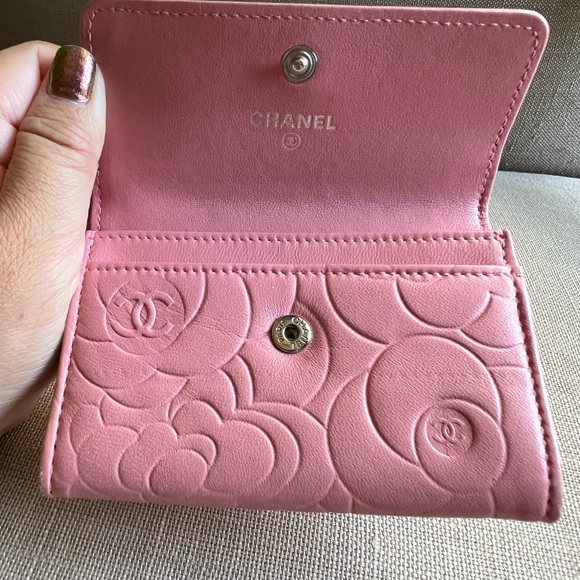 Chanel Camellia Card Holder second hand - Picture 9 of 14